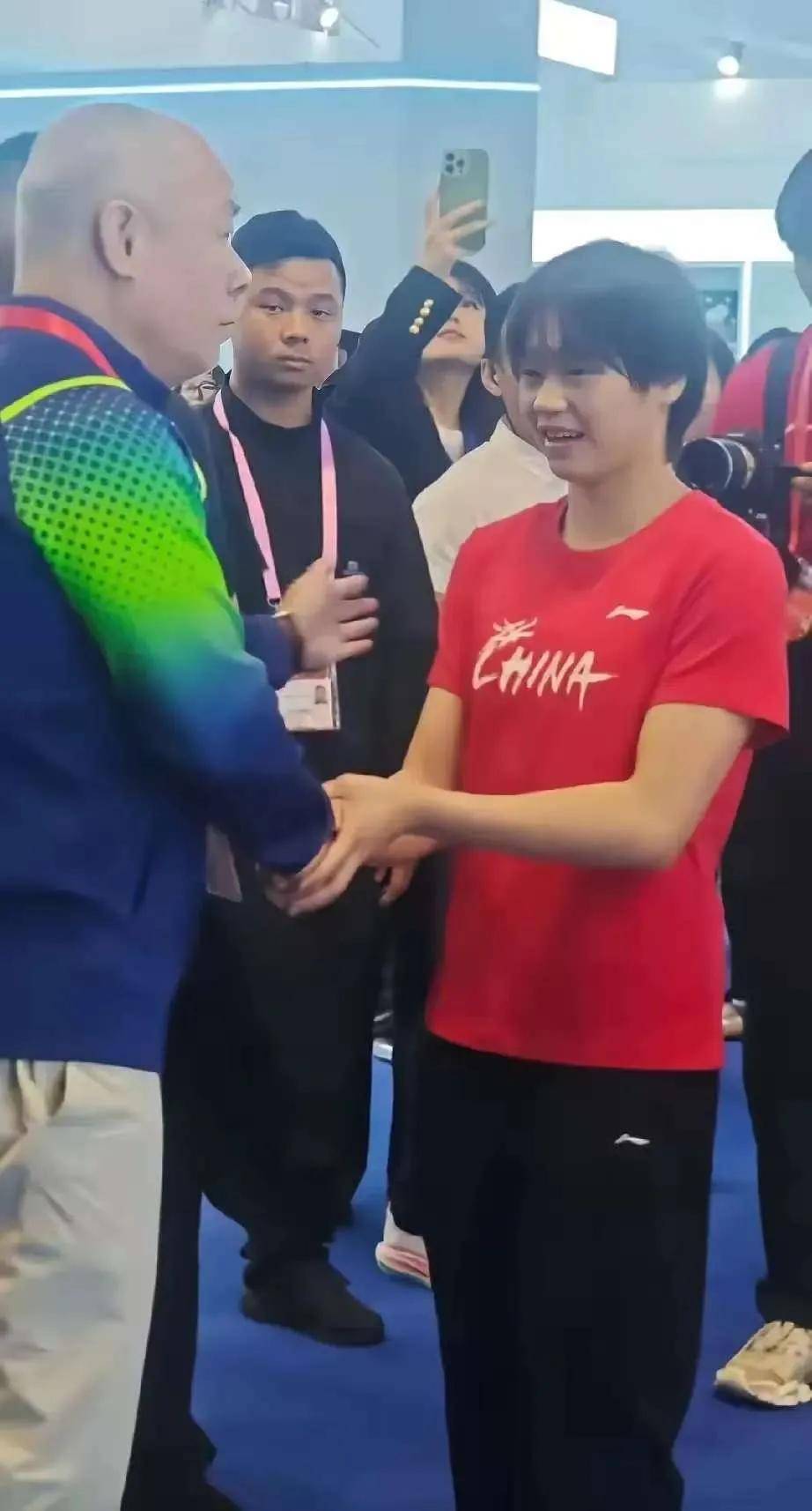 顶级运动员之间的激烈较量，场面精彩绝伦的简单介绍